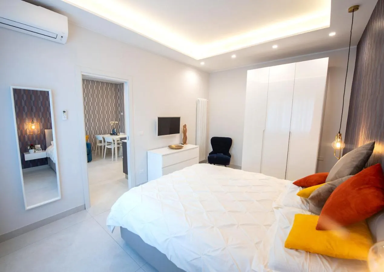 Napoli City Center - Appartamenti e Camere 0*,
